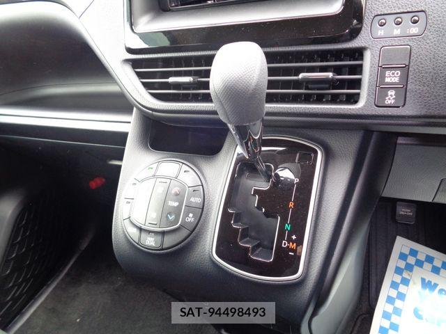 Toyota NOAH 2020-09 6613780-16