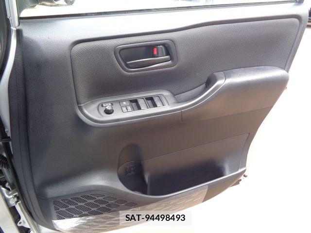 Toyota NOAH 2020-09 6613780-21