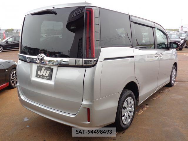 Toyota NOAH 2020-09 6613780-2