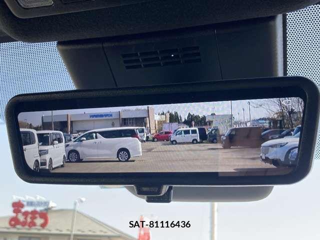 Toyota NOAH 2023-04 6613779-12