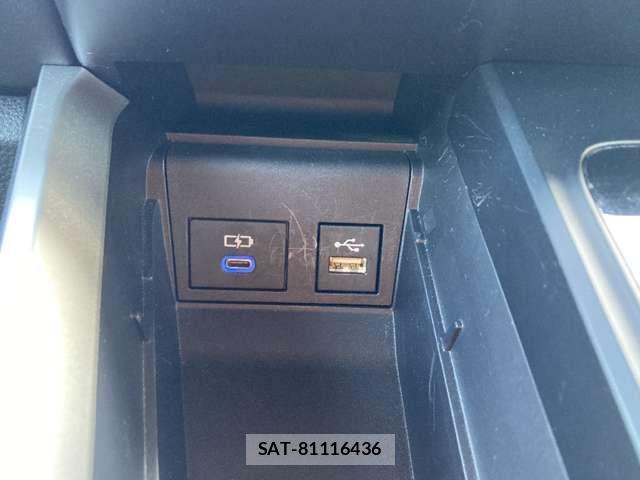 Toyota NOAH 2023-04 6613779-17