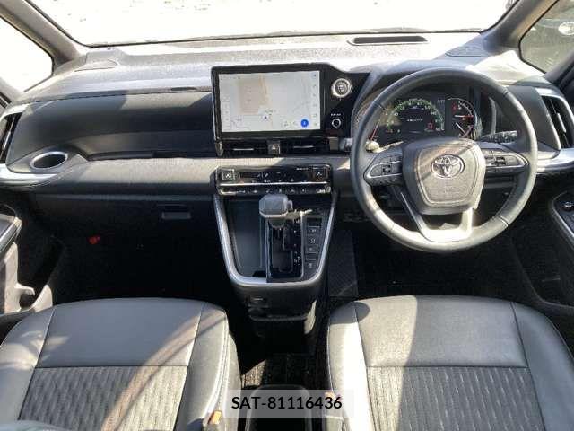 Toyota NOAH 2023-04 6613779-5
