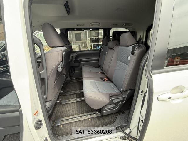 Toyota NOAH 2022-10 6672949-11