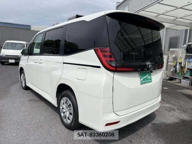 Toyota NOAH 2022-10 6672949-14