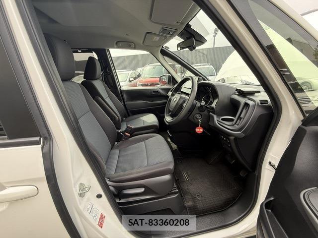 Toyota NOAH 2022-10 6672949-7