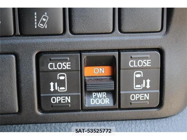 Toyota NOAH 2017-11 6682785-4