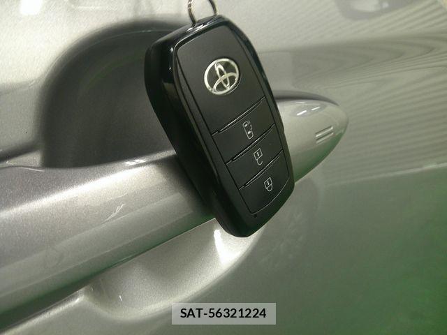 Toyota NOAH 2023-04 6716904-16