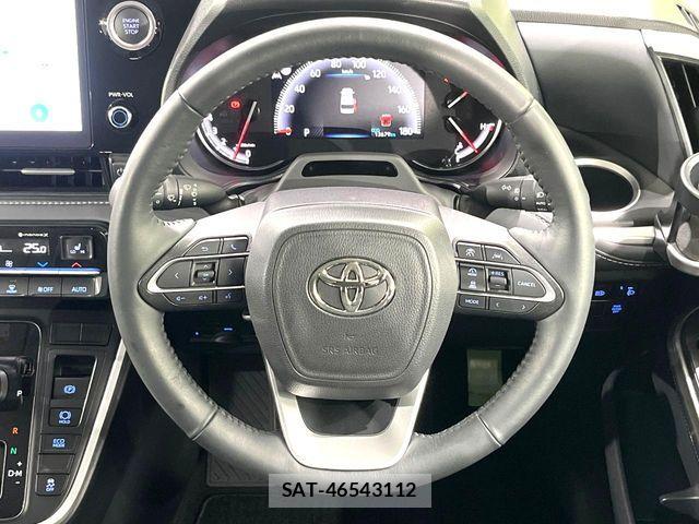 Toyota NOAH 2022-07 6910357-11
