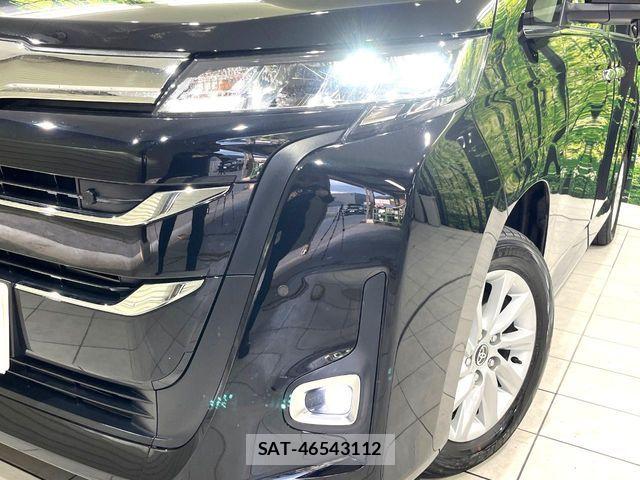 Toyota NOAH 2022-07 6910357-12