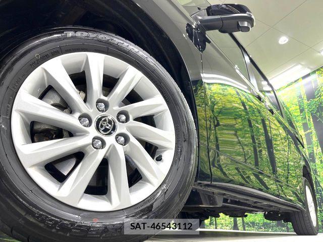 Toyota NOAH 2022-07 6910357-13