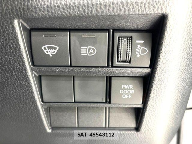 Toyota NOAH 2022-07 6910357-5