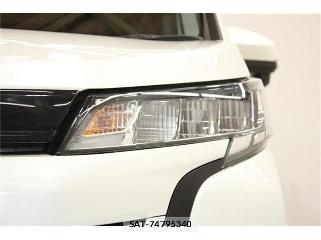 Toyota NOAH 2022-04 6910360-15