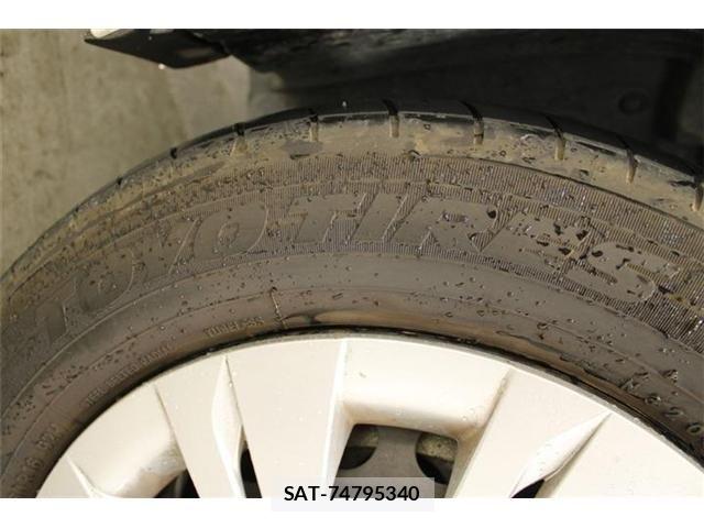 Toyota NOAH 2022-04 6910360-26