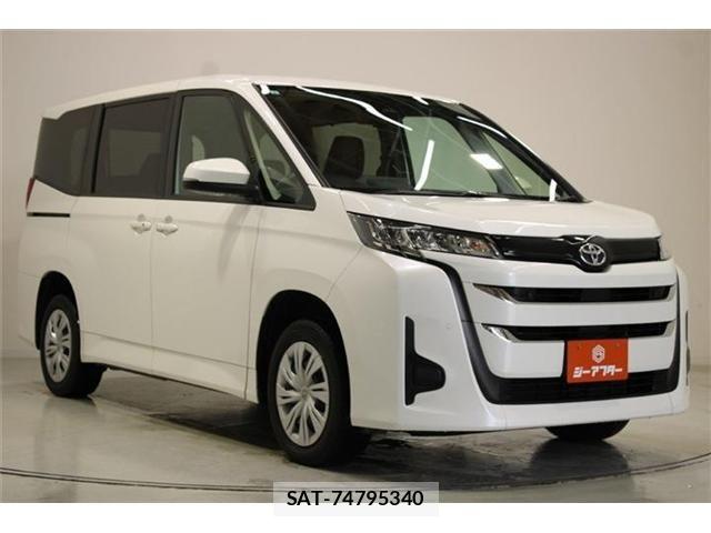 Toyota NOAH 2022-04 6910360-6