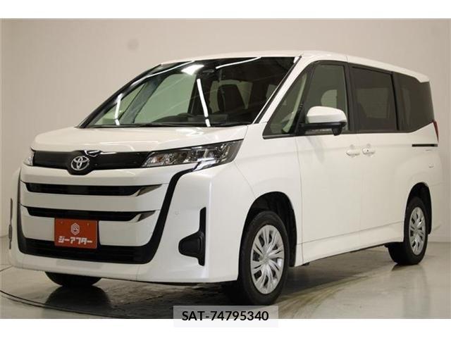 Toyota NOAH 2022-04 6910360-8