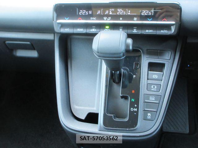 Toyota NOAH 2023-08 6910356-9