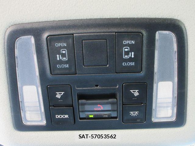 Toyota NOAH 2023-08 6910356-12