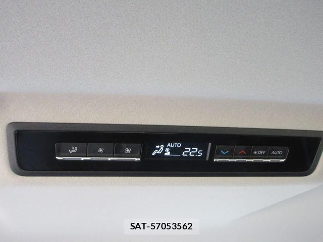 Toyota NOAH 2023-08 6910356-14