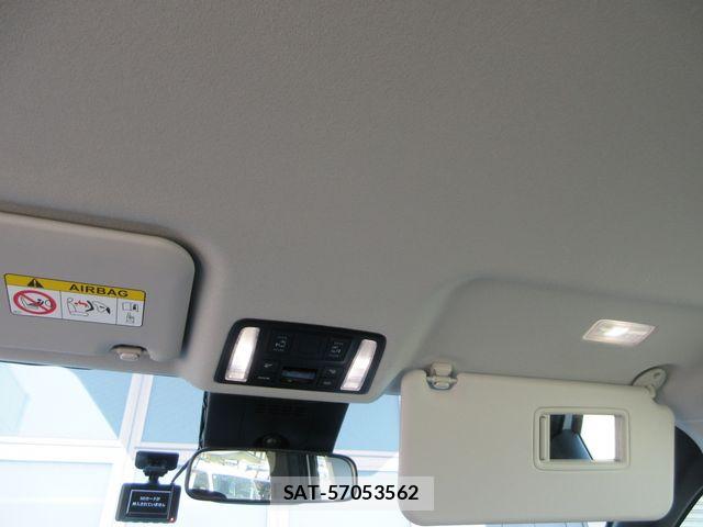 Toyota NOAH 2023-08 6910356-28
