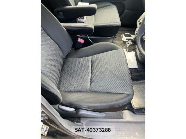 Toyota NOAH 2008-04 6910382-12
