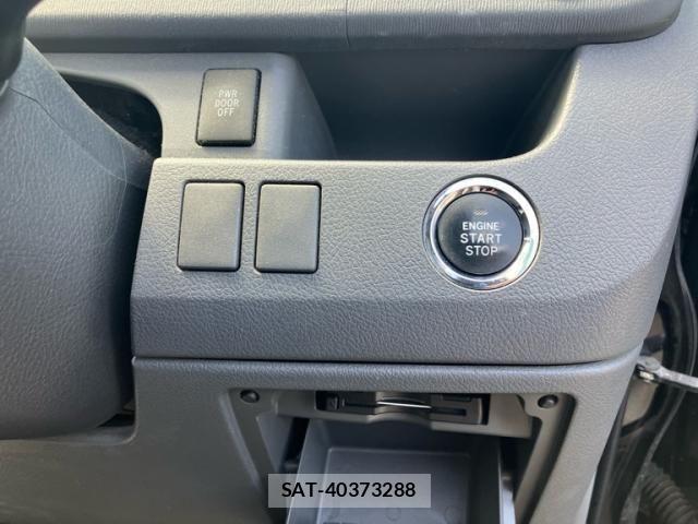Toyota NOAH 2008-04 6910382-14