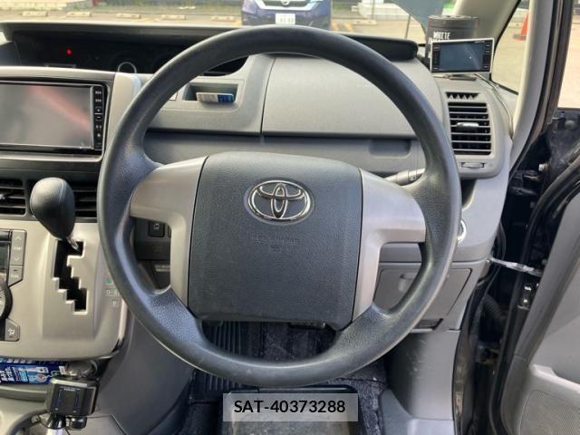 Toyota NOAH 2008-04 6910382-15