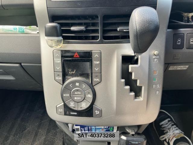 Toyota NOAH 2008-04 6910382-20