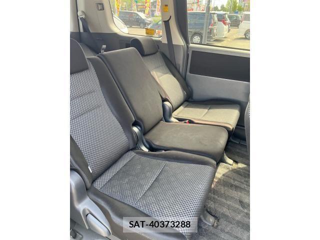 Toyota NOAH 2008-04 6910382-23