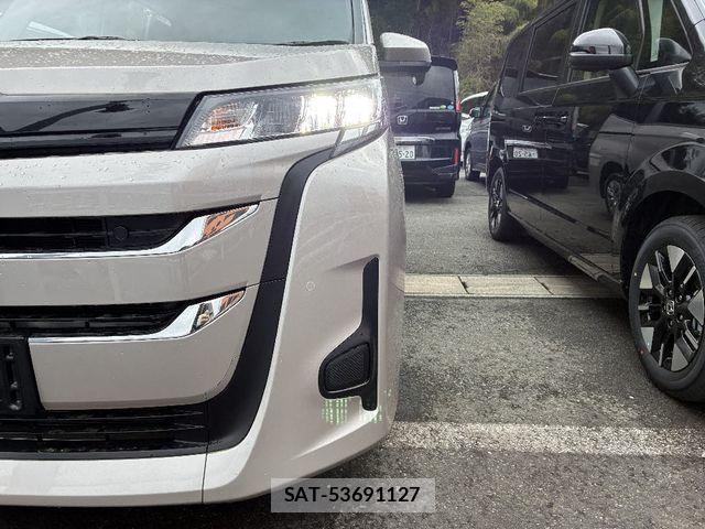 Toyota NOAH 2024-03 6910359-23