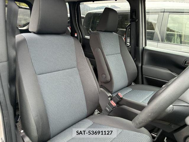 Toyota NOAH 2024-03 6910359-4
