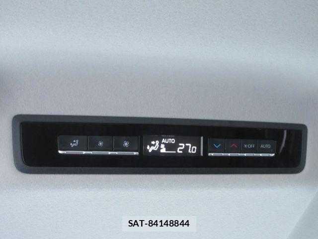 Toyota NOAH 2024-01 6910358-15