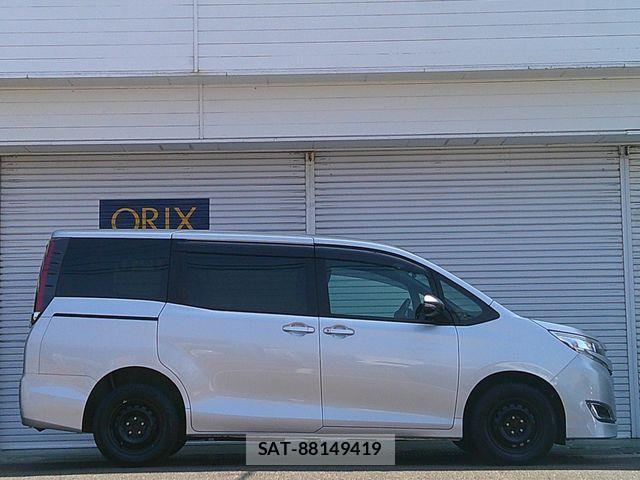 Toyota NOAH 2021-03 6910362-19