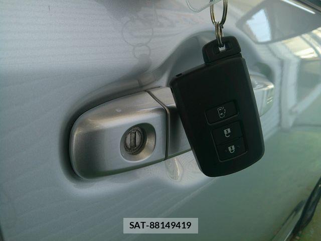 Toyota NOAH 2021-03 6910362-24