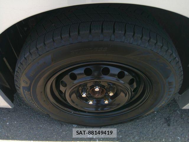 Toyota NOAH 2021-03 6910362-28