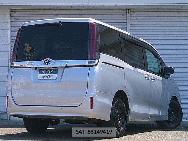 Toyota NOAH 2021-03 6910362-2