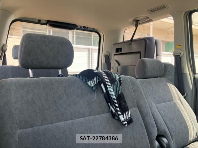 Toyota NOAH 2004-11 6910380-14