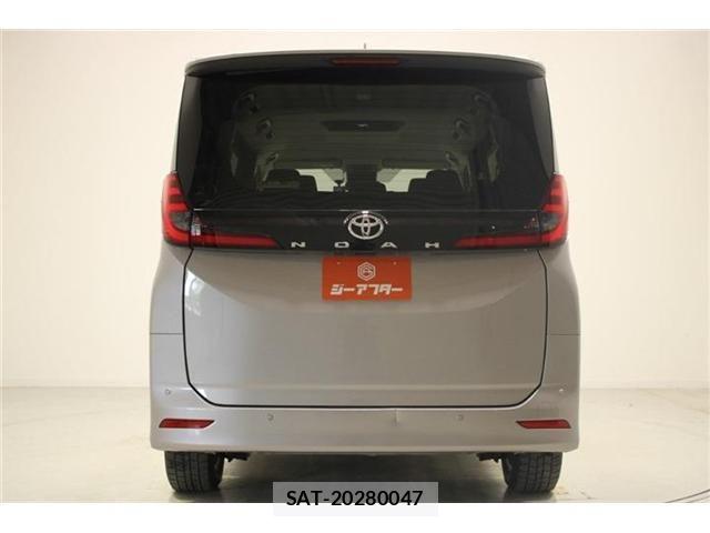 Toyota NOAH 2022-09 6910363-10