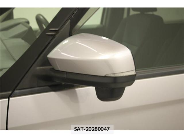 Toyota NOAH 2022-09 6910363-19