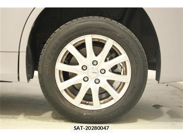 Toyota NOAH 2022-09 6910363-23