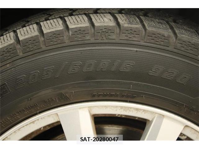 Toyota NOAH 2022-09 6910363-26