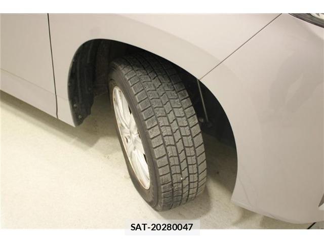 Toyota NOAH 2022-09 6910363-27