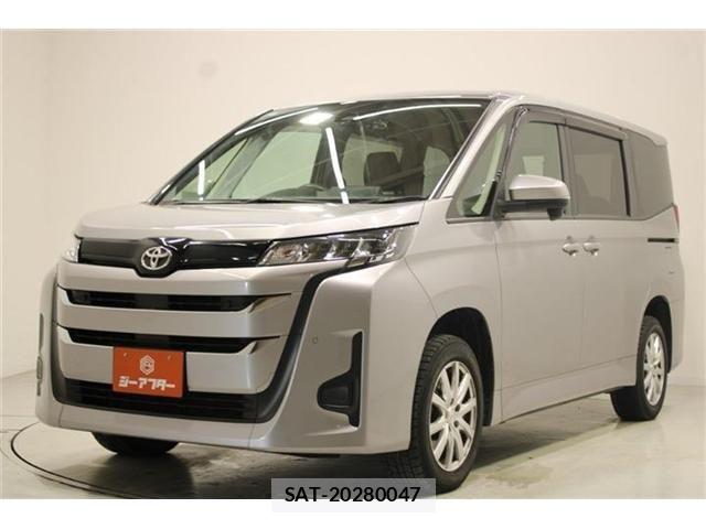 Toyota NOAH 2022-09 6910363-7