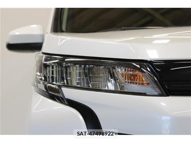 Toyota NOAH 2022-04 6996408-17