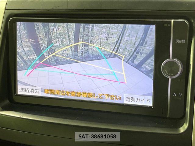 Toyota NOAH 2013-07 6996409-5