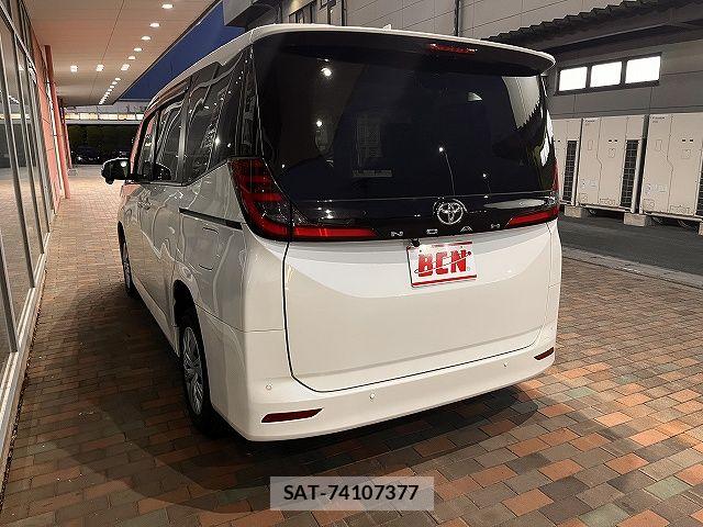 Toyota NOAH 2022-10 6996405-2