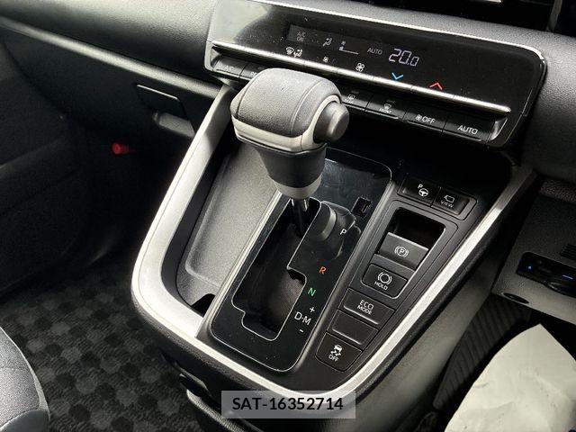 Toyota NOAH 2024-10 7021080-15