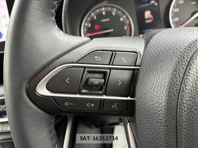 Toyota NOAH 2024-10 7021080-17