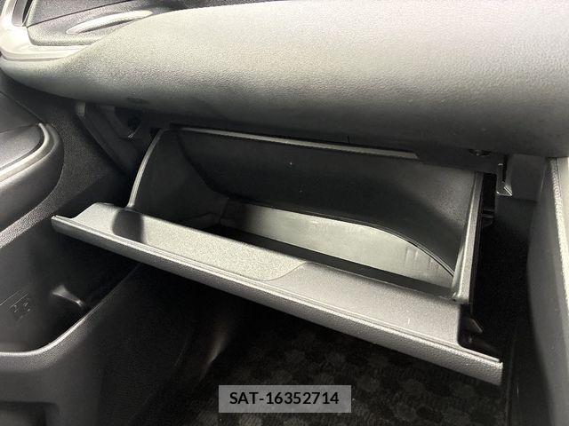 Toyota NOAH 2024-10 7021080-20