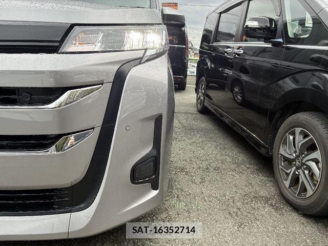 Toyota NOAH 2024-10 7021080-24