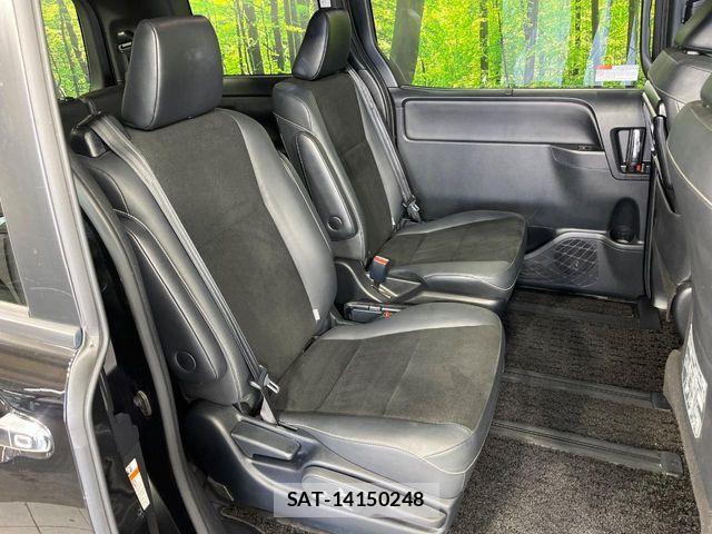 Toyota NOAH 2018-11 7021081-9